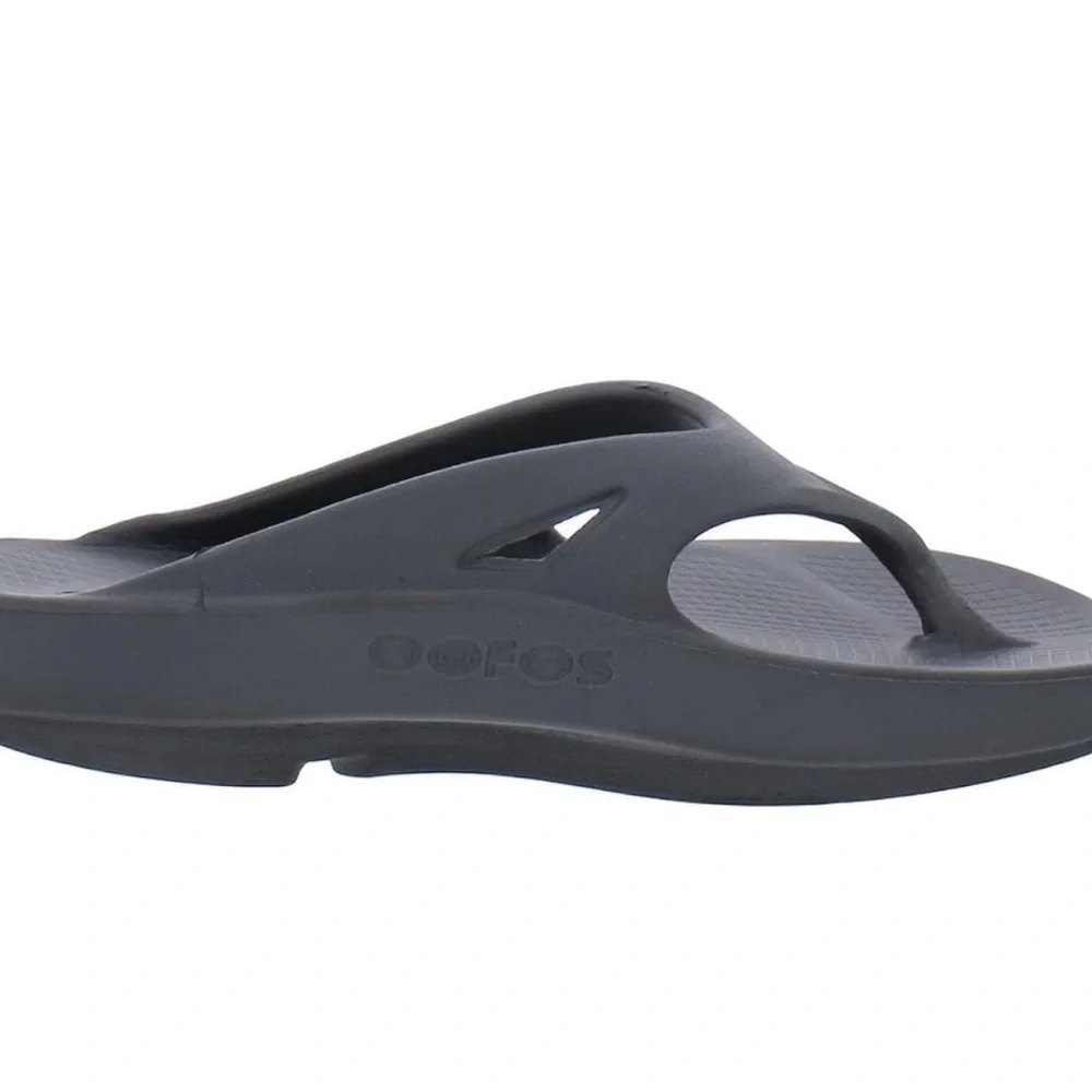 NWT- OOFOS OOriginal Sandal Lightweight Recovery Footwear - Machine Washable